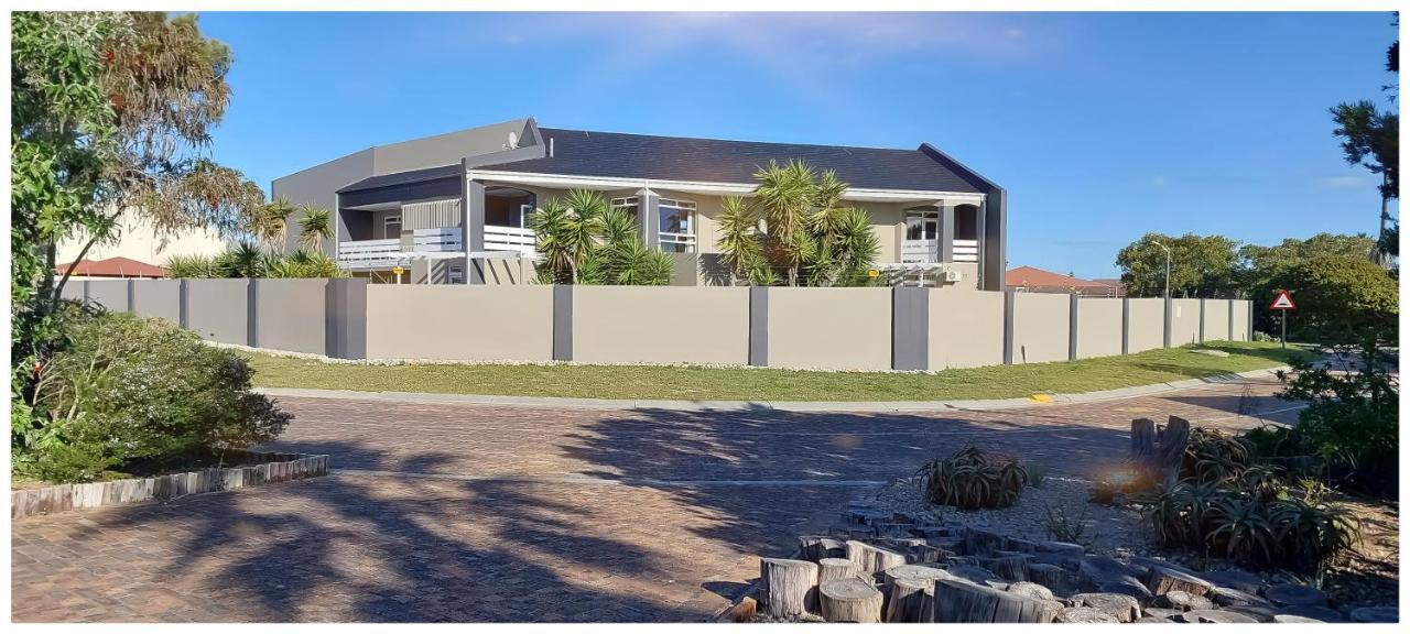 Beachwood Inn Melkbosstrand Cape Town Exterior photo
